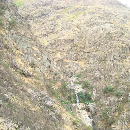 ゲストハウス Hospedagem Baia De Giestas