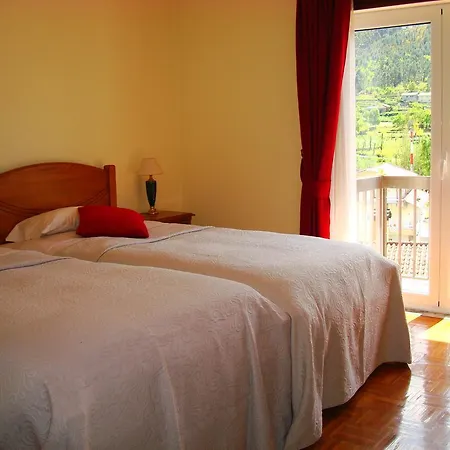 ゲストハウス Hospedagem Baia De Giestas Cerva