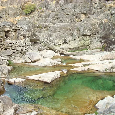 ゲストハウス Hospedagem Baia De Giestas *